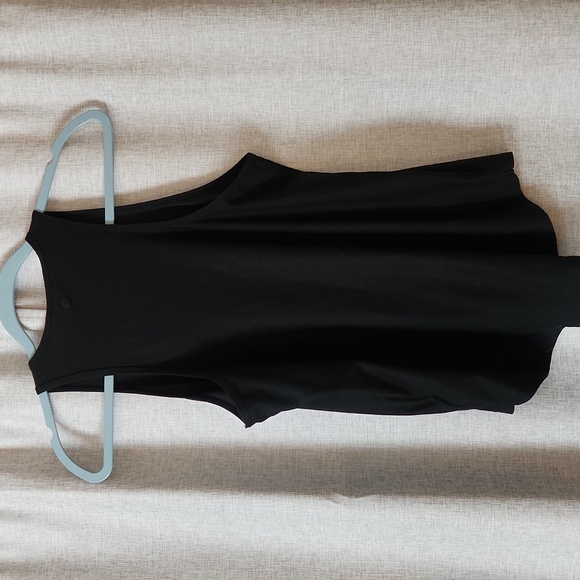 Calia Tank - Picture 5 of 5